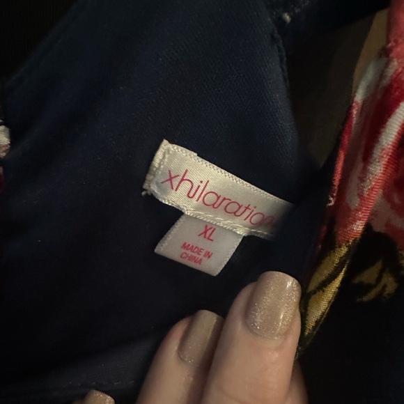 XL Xhilaration summer mid dress with cut out in center chest - Picture 4 of 6